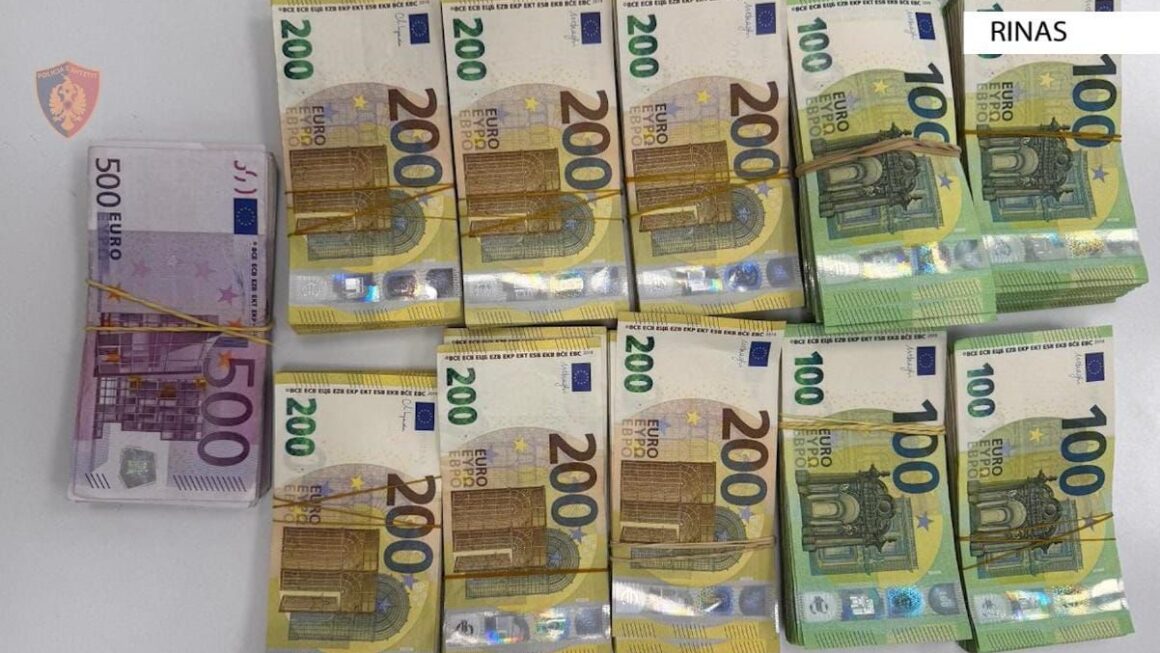 Tentoi të dalë nga Shqipëria me rreth 200 mijë euro të padeklaruara, prangoset izraeliti