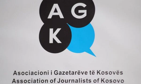 AGK-ja e mirëpret aktakuzën ndaj deputetit Simiq për sulmet ndaj gazetarëve në veri