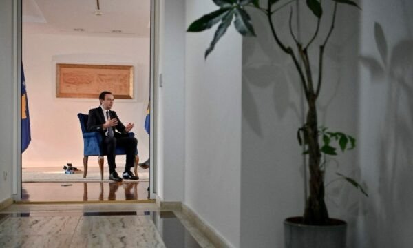 Kurti: Pesë persona të arrestuar për bashkëpunim me shërbimet sekrete serbe