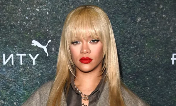 Nga miliardere në krizë? Rihanna humb 29% të pasurisë