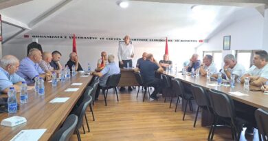 OVL e UÇK-së: Shteti s’mund të mbahet peng, qoftë edhe nga kryeministri – s’do të rrijmë duarkryq