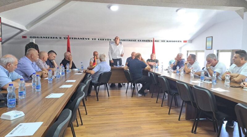 OVL e UÇK-së: Shteti s’mund të mbahet peng, qoftë edhe nga kryeministri – s’do të rrijmë duarkryq