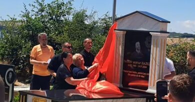 “Ti s’e tradhtove askend, por ty te tradhtuan”, letra e nënës në pervjetorin e vdekjes së Faton Hajrizit!