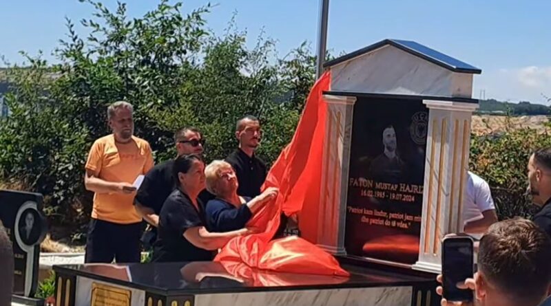 “Ti s’e tradhtove askend, por ty te tradhtuan”, letra e nënës në pervjetorin e vdekjes së Faton Hajrizit!
