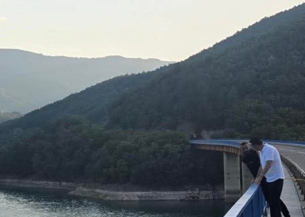 Rasti i të riut në Ujman/ Bahtiri: Po bëhet e pamundura nga institucionet që t’i gjendet trupi – jemi me familjen e tij