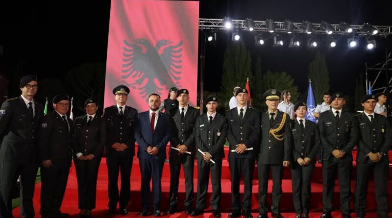 Pesë kadetë nga Kosova diplomojnë në Akademinë e Forcave të Armatosura të Shqipërisë