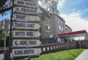 Konfirmohet: Dy urologë të QKUK’së rrahen mes vete