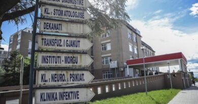 Konfirmohet: Dy urologë të QKUK’së rrahen mes vete