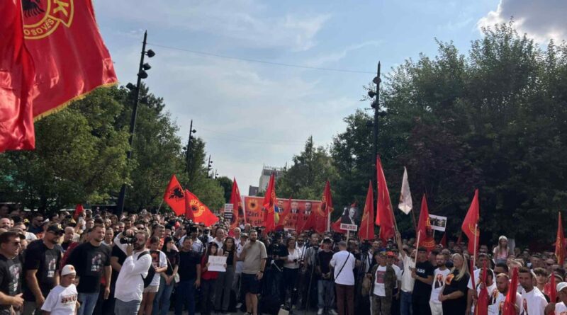 Interesim shumë i madh për protestën kundër vendimeve të Gjykatës Speciale