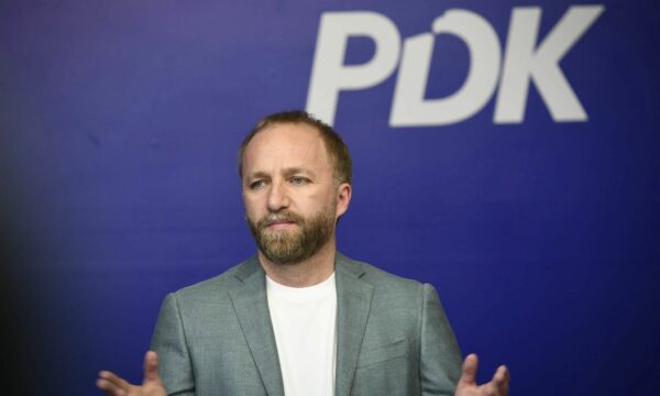 Tahiri: VV ka propozuar për kryeparlamentar kandidatë që mbajnë rekord të zi ndaj UÇK-së
