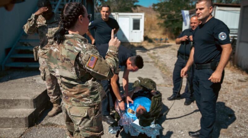 Ushtarët amerikanë dhe Policia e Kosovës zhvillojnë trajnim pesë ditor për Shpëtimin e Jetës në Luftë