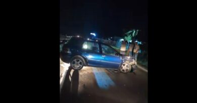 Aksident në rrugën Deçan-Gjakovë, dalin pamjet e veturave që u përplasën me njëra-tjetrën