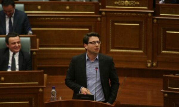 Dështon edhe Hekuran Murati, merr vetëm 57 vota si kandidat për Kryeparlamentar, Dehari e ndërpret seancën