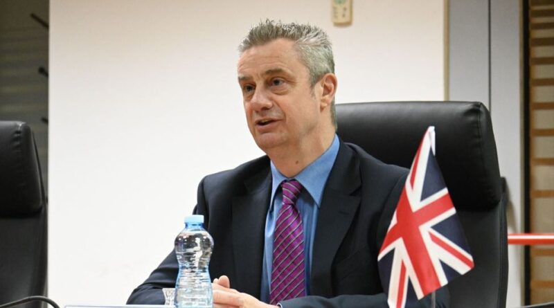 Ambasadori britanik mirëpret njohjen nga Siria: Forcon paqen edhe në Ballkan