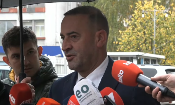 Haradinaj: Kam informacione se do të tentojnë ta zgjedhin qeverinë me votim të fshehtë për ta kontrabanduar ndonjë deputet