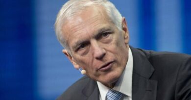 Konfirmohet se Gjenerali Wesley Clark do të paraqitet në Hagë si dëshmitar i mbrojtjes së Thaçit