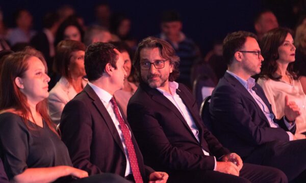 “S’ju jap para kryetarëve që s’dinë të punojnë, as atyre që vjedhin”, Rama: Kërcënimi i Kurtit ndaj qytetarëve është skandal shtetëror