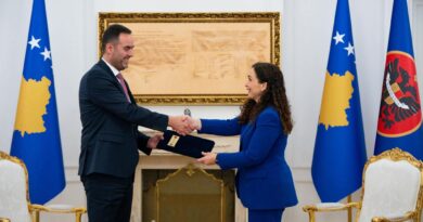 Presidenca publikon foton e Osmanit me mandatarin: Suksese z.Konjufca