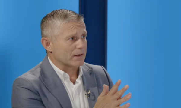 Ramadani: Nëse VV s’ka siguruar shumicë, Presidentja është e obliguar t’ia refuzojë nominimim e Konjufcës