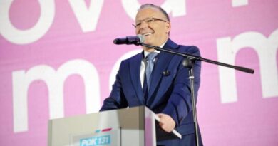 Bedri Hamza e publikon listën me 110 kandidatët e PDK’së për deputetë, 50 garojnë për herë të parë