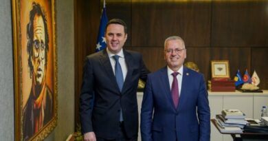 Gjenerali Gëzim Hazrolli i bashkohet LDK-së, Abdixhiku: Ndër ekspertët më të plotë që ka prodhuar sistemi ynë i sigurisë