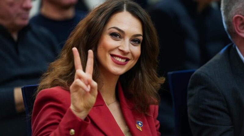 Pas sfidave shëndetësore, Kica-Xhelili rikandidon për deputete: Vendim i vështirë…