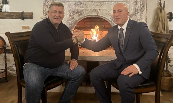 Zafir Berisha në listën e AAK-së: Në këtë betejë jam për Kosovën, jo për “kukulla politike” dhe jo për skenarë të dështuar