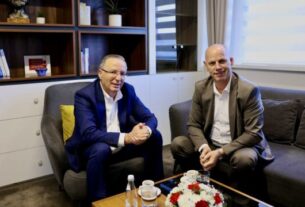 Zgjedhjet e reja, Hamza e pret Lladrovcin në selinë e PDK-së, flasin për mobilizim e maksimizim të votës në Drenas