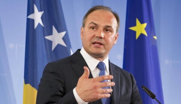 Hoxhaj: Heqja e sanksioneve, meritë e Edi Ramës, jo e Albin Kurtit!