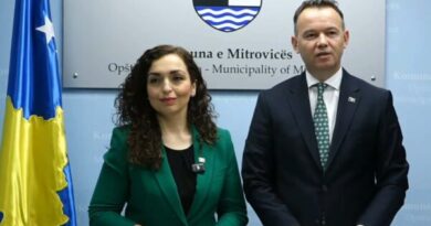 “Njihemi prej se jemi fëmijë”, “Presidentja më e mirë”, “Jemi me fat”, Osmani e Peci plot lëvdata ndaj njëri-tjetrit