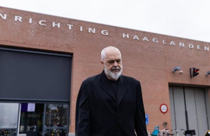 Rama pas vizitës te Thaçi: Komandantin e gjeta të buzëqeshur, si çdo i pafajshëm me karakter të hekurt