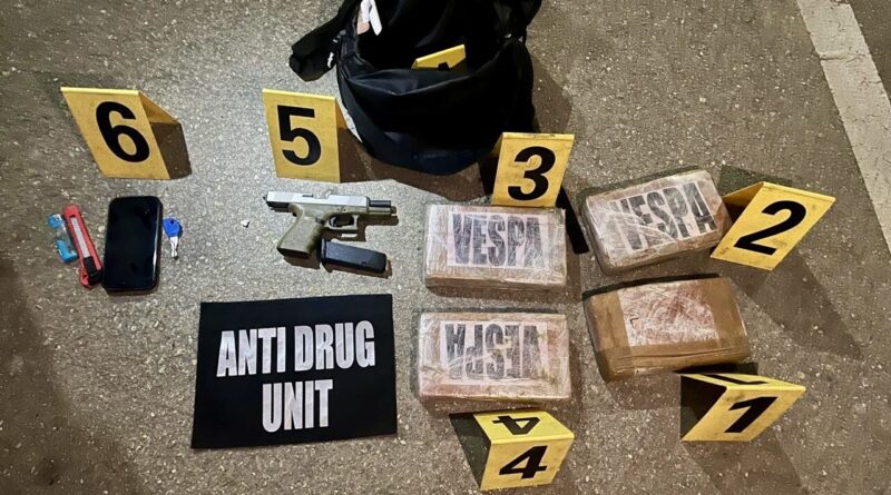 Policia në Ferizaj konfiskon mbi 4.6 kg kokainë dhe arreston katër të dyshuar