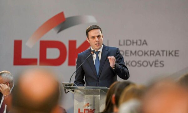 Abdixhiku e publikon listën e LDK’së me emrat e 110 kandidatëve për deputetë