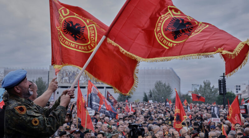 Ali Ahmeti përkrah protestën e OVL-UÇK-së në Shkup, bën thirrje për pjesëmarrje