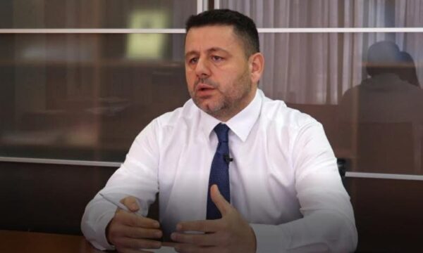 Zhvillime dramatike te KB Prishtina, Bekë Berisha jep dorëheqje nga pozita e kryetarit, Granit Rugova kandidat