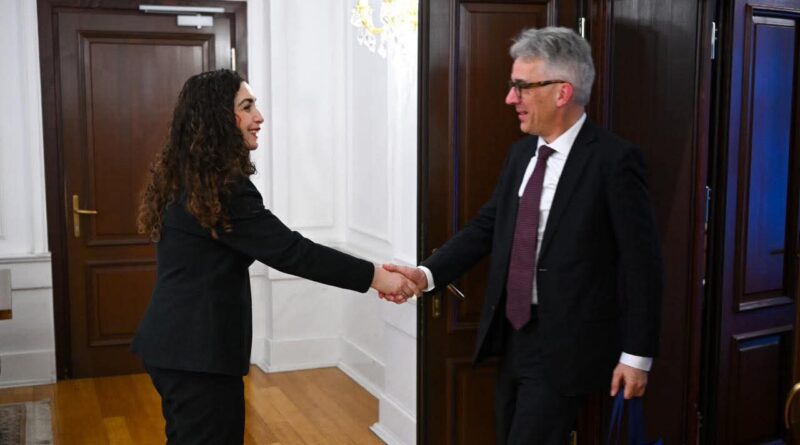 Ambasadori gjerman takohet me Osmanin: Kishim bashkëpunim të shkëlqyeshëm, urimet më të ngrohta për angazhimet e ardhshme