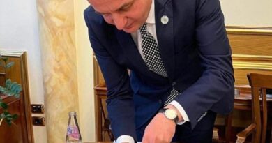 Albin Kurti feston ditëlindjen