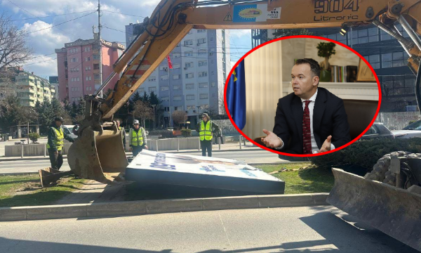 Peci reagon për billbordet: U larguan ato pa leje, kam rekomanduar që të bëhet përjashtim për atë të Thaçit e Veselit