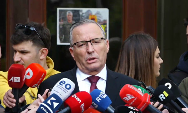 Hamza pas takimit me Osmanin: Jemi për çfarëdo date që e cakton Presidentja, respektojmë cilindo vendim të Kushtetueses