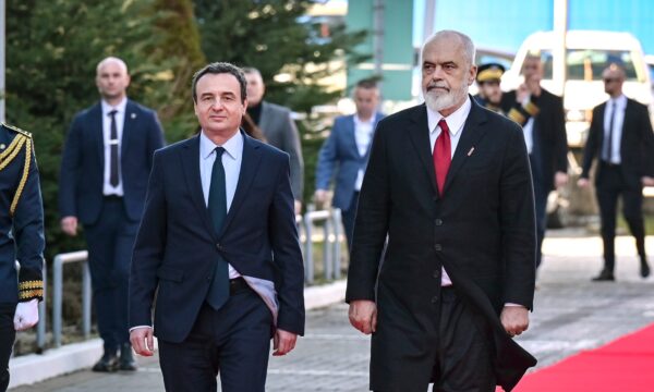 Edi Rama: Kurrë s’kam dashur të ndërhyjë në politikën e Kosovës, më është dukur qesharake kur kanë dashur të ndërhyjnë këtu