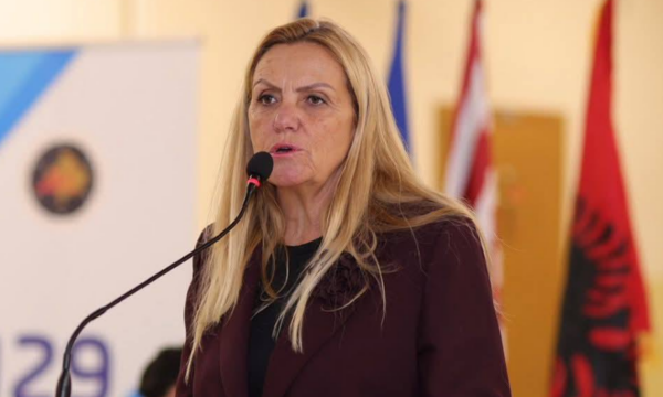 Reagon Time Kadriajaj: Kurti tha se e çliroi Mitrovicën, por ja tani po legjitimon strukturat paralele