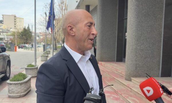 Haradinaj për Kurtin: Po e shfrytëzon këtë kohë me e kap shtetin