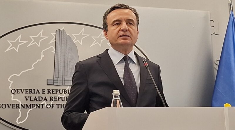 Kurti në shkrimin për 1 maj merret me opozitën: S’i votuan 200 milionët e presidentin, qytetarët do t’i nxjerrin përfundimet e tyre