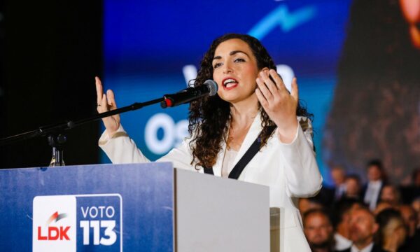 Kush hyri në Kuvend e kush mbeti jashtë nga kandidatët që Vjosa Osmani i mori në listën e LDK-së