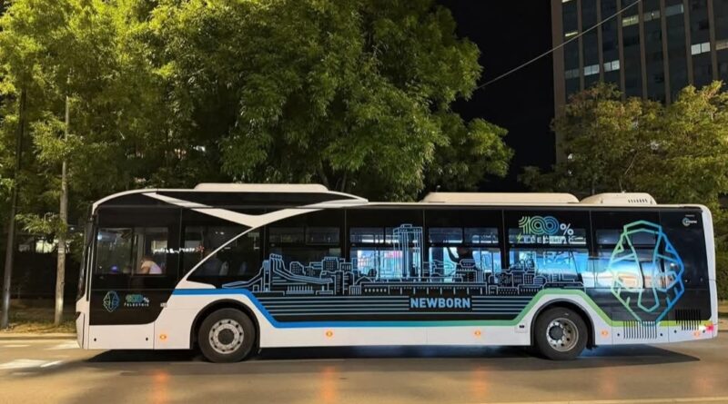 Autobusët elektrikë brenda 8 javësh në rrugët e Prishtinës, komuna i kërkon Qeverisë të ndalë bllokadën