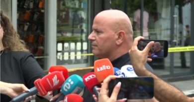 Drejtori i Drejtorisë Rajonale të Prishtinës: Polici civil parandaloi plagosje të tjera në Podujevë, 3 të përfshirët kanë lidhje familjare