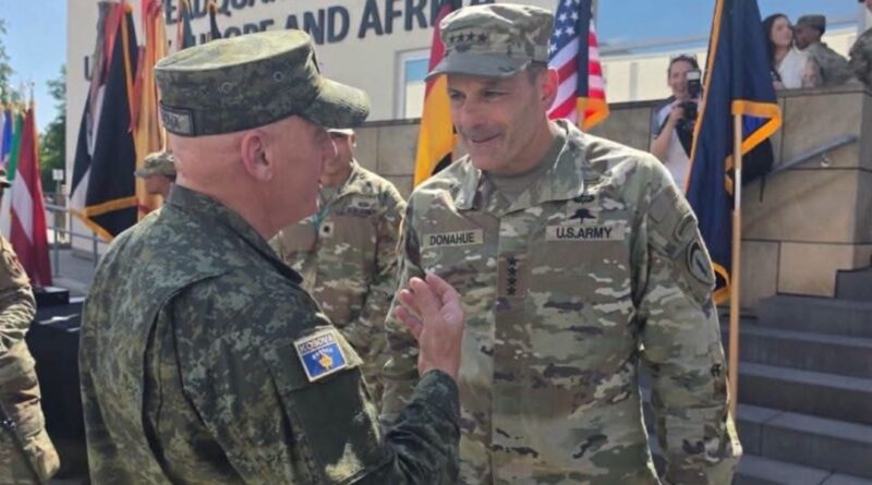 Bashkim Jashari në ceremoninë e ndërrimit të Komandantit të Ushtrisë Amerikane për Europë dhe Afrikë