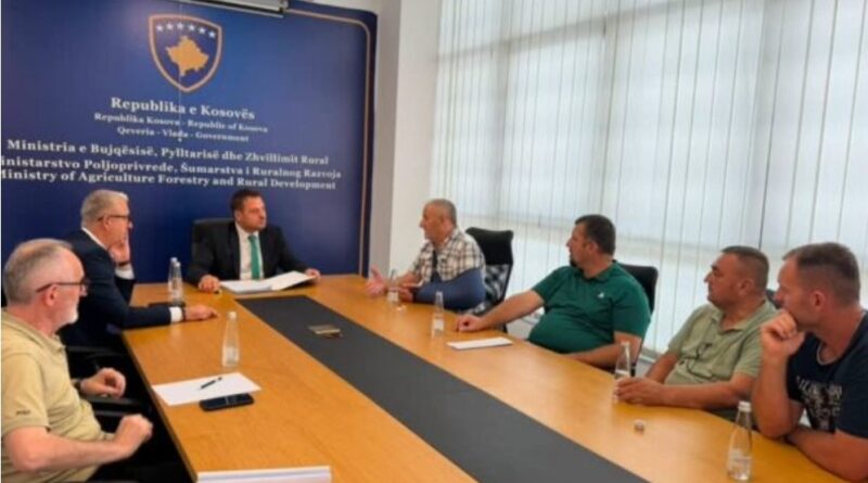 Ministria pas takimit të Mujës me fermerët: E kuptojmë shqetësimin, masat janë të njëjta për të gjithë operatorët