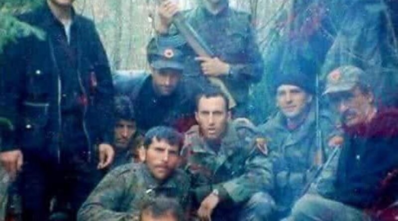 Ramush Haradinaj kujton bashkëluftëtarin Shaban Lajqi: Mbetet i gjallë në kujtimet tona