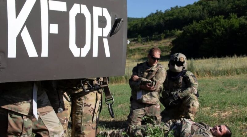 KFOR-i zhvillon stërvitje ajrore pranë Bondsteelit